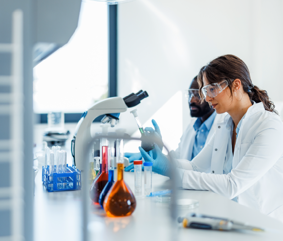 A scientist in the lab 